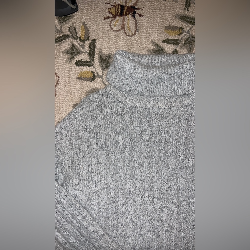 Sweater bundle - Picture 6 of 7